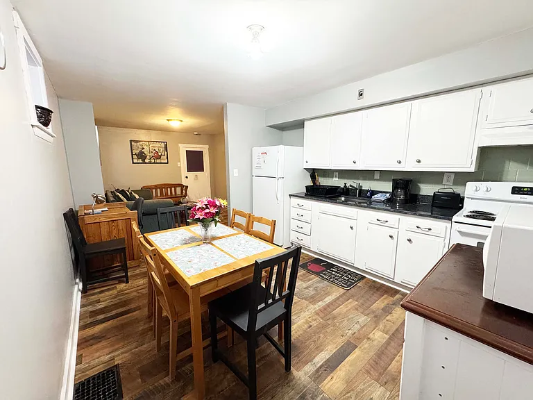 4212 Haldane St #2 — Photo 7