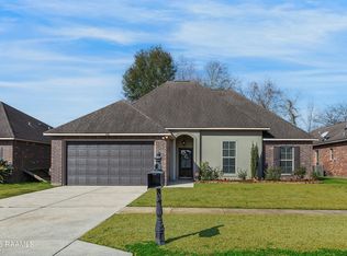 105 Endicott Dr, Carencro, LA 70520