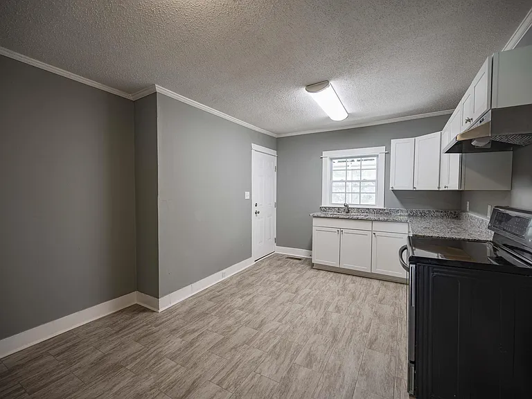 120 Poplar St #B-1 — Photo 13