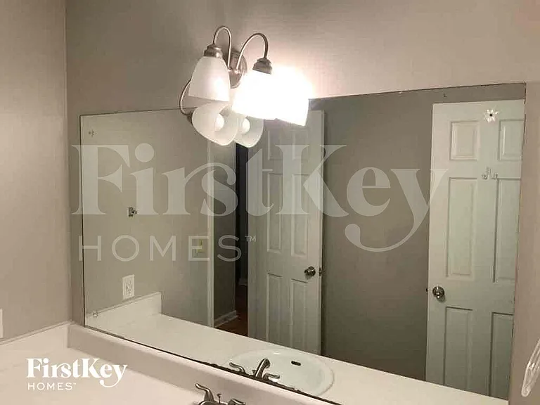 557 Rock Shadow Ct — Photo 8