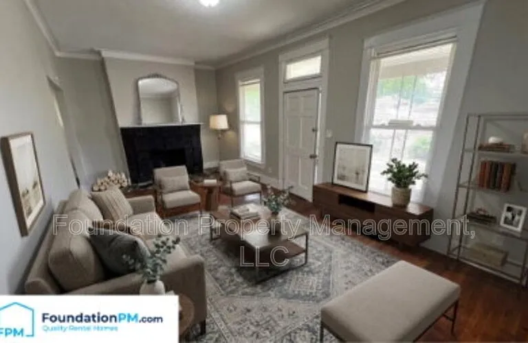 701 E Alston Ave — Photo 9