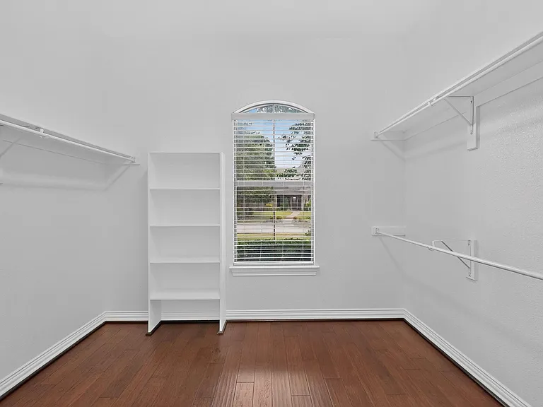 475 Fenwick Dr — Photo 34