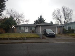 286 Pawnee St, Medford, OR 97501
