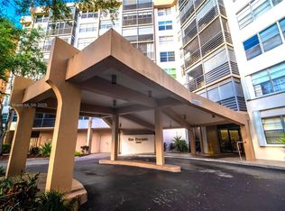 Park Place, Hollywood, FL 33026