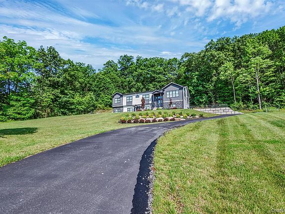 2nd image of 31 Walnut Ridge Lane