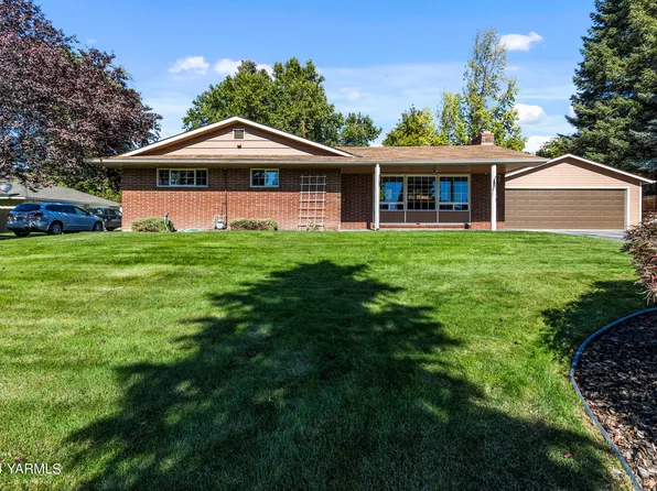 5415 Douglas Dr, Yakima, WA 98908