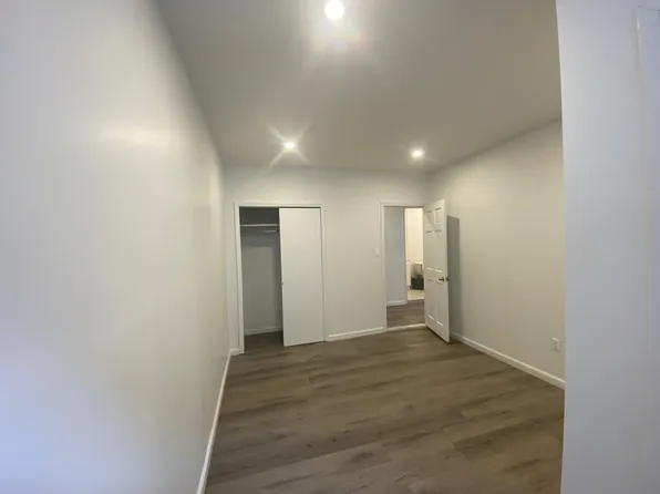 189 East Broadway image 8 of 9