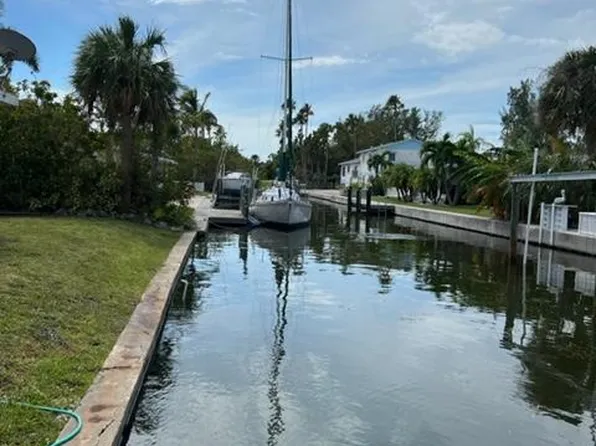 573 Tarawitt Dr, Longboat Key, FL 34228