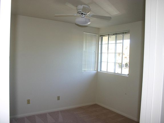3rd image of 14826 Summerbreeze Way