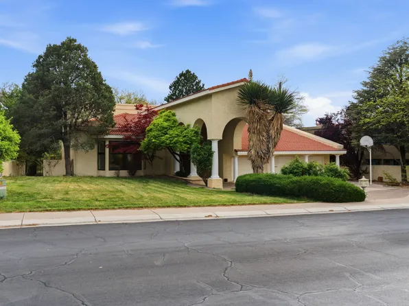 9706 Tanoan Dr NE, Albuquerque, NM 87111