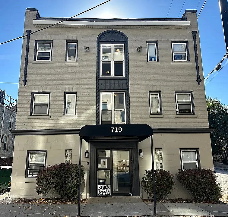 719 E Pleasant St #12