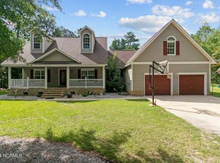 5670 Bridle Ridge Ln, Wade, NC 28395