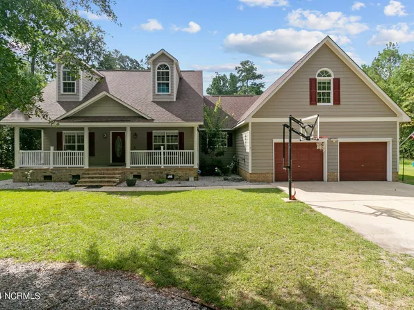 5670 Bridle Ridge Lane, Wade, NC 28395