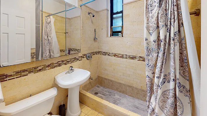 Rented by Compass | media 16