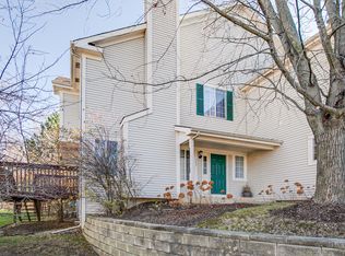 589 Windsor Dr, Fox Lake, IL 60020