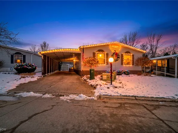 27202 Cook Rd Unit 95, Olmsted Twp, OH 44138