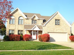 1345 Green Pheasant Ln, Batavia, IL 60510