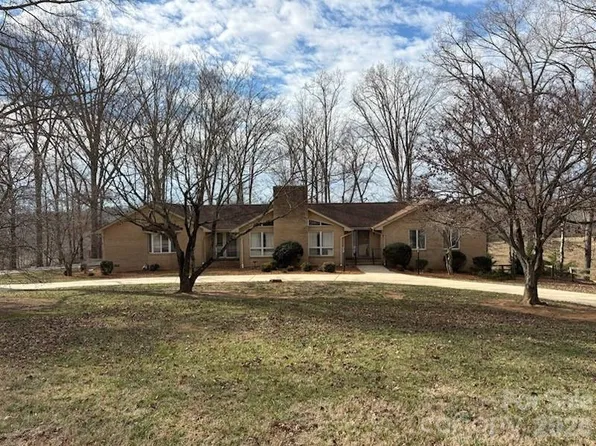 2610 Taylor Rd, Grover, NC 28152