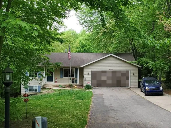 11395 N Bailey Valley Dr NE, Greenville, MI 48838