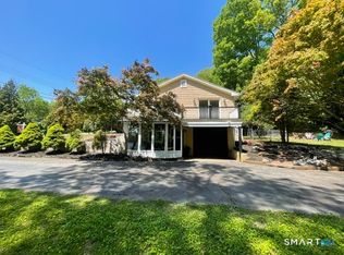 106 Lucas Park Rd, Norwich, CT 06360