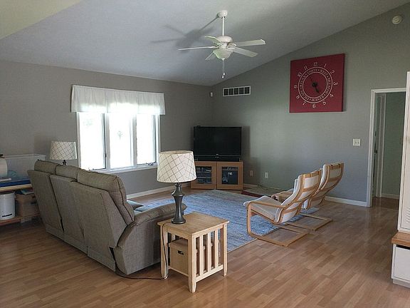 5th image of 57468 Blackhawk Dr