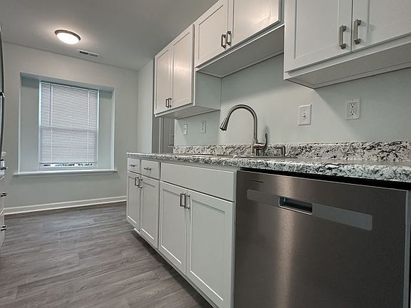 4th image of 1536 Garland Way