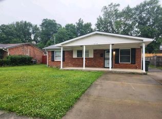 4110 Prince Ln, Jeffersontown, KY 40299