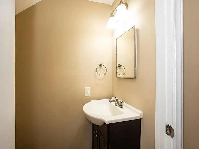 1310 Marne Ave — Photo 9