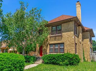2704 N 46th STREET, Milwaukee, WI 53210