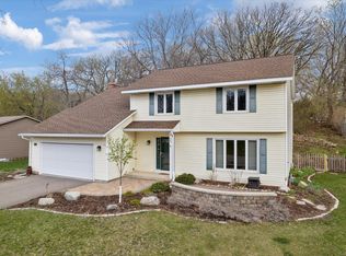 8123 137th Ct, Apple Valley, MN 55124