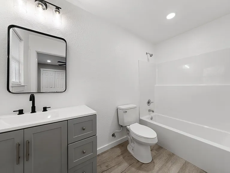 1905 Sanger Ave — Photo 15