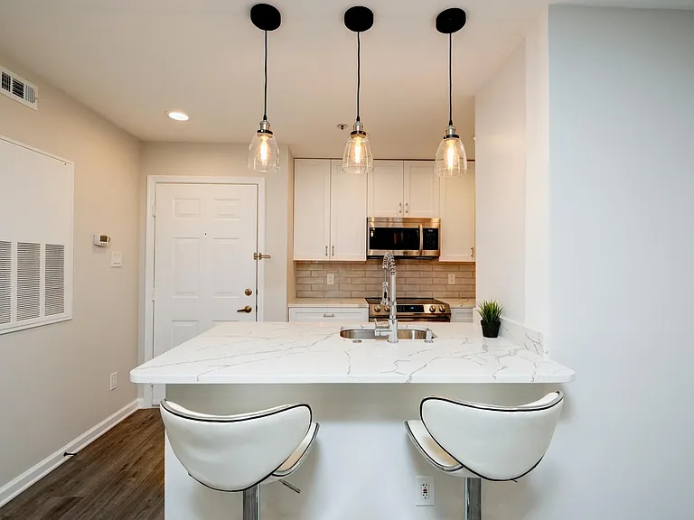 2227-3315 Wyndham Cir #2227 — Photo 3