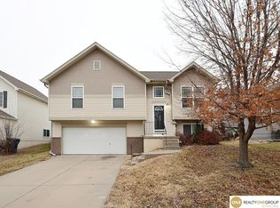 11002 Girard St, Omaha, NE 68142