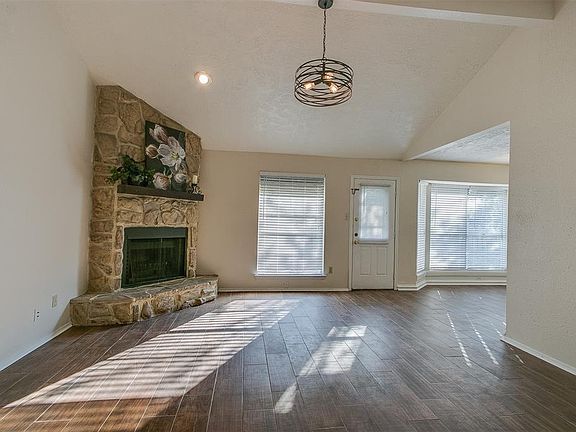 5th image of 16807 Winnstream Ln