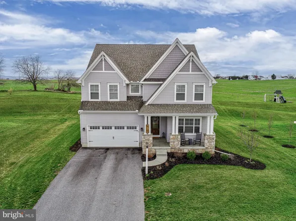 54 Oxford Rd, Annville, PA 17003