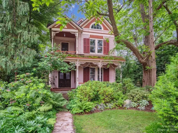 921 W Huron St, Ann Arbor, MI 48103