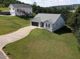 907 Patton St, Sweetwater, TN 37874