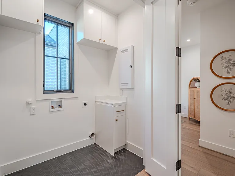 4114 Emerson Ave #2 — Photo 32