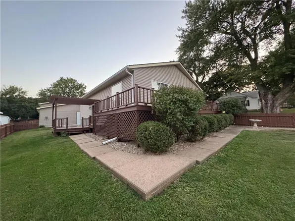 1203 College St, Tarkio, MO 64491