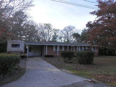 1st image of 203 Pinehurst Dr
