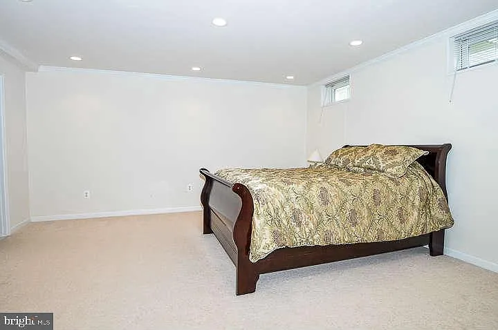 9910 E Hill Dr — Photo 14