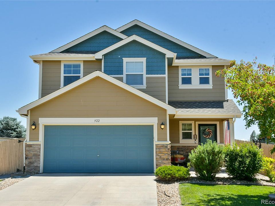 1st image of 922 Willow Dr