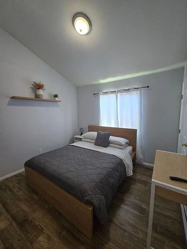 Studio, 1.0 bath, 200 sqft, $1,395 — Photo 3