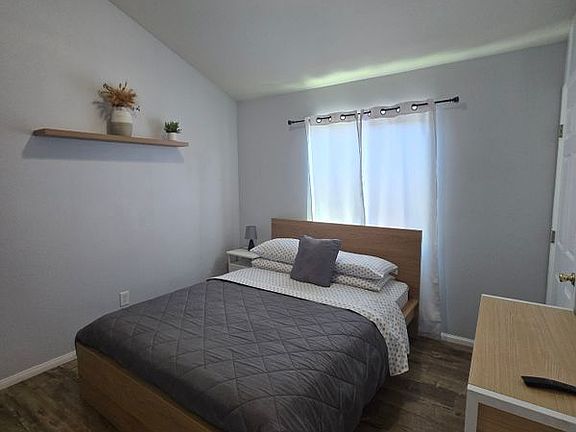 3rd image of 10508 S Freeman Ave #B