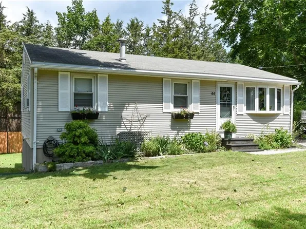 44 Highbank Ave, North Kingstown, RI 02852