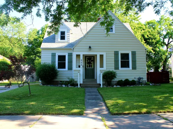 825 Aberdeen St NE, Grand Rapids, MI 49505