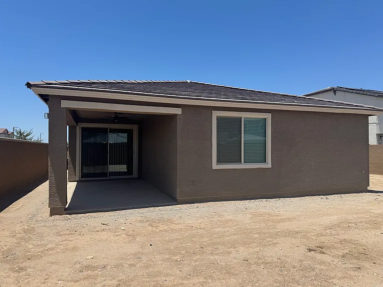 2521 S 180th Dr — Photo 52