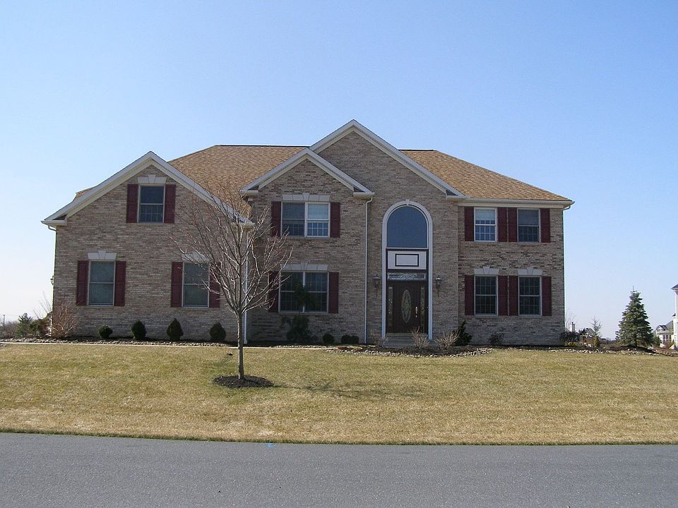 1st image of 515 Christine Ann Ln