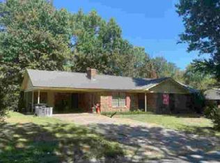 16 Whippoorwill Dr, Searcy, AR 72143