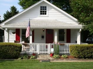 2617 Beacon Hill Rd, Alexandria, VA 22306